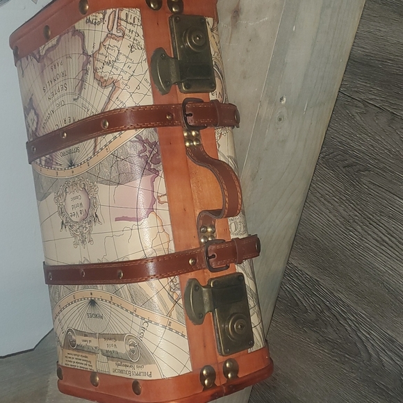 Via Vee World Classic Trunk - Picture 2 of 7